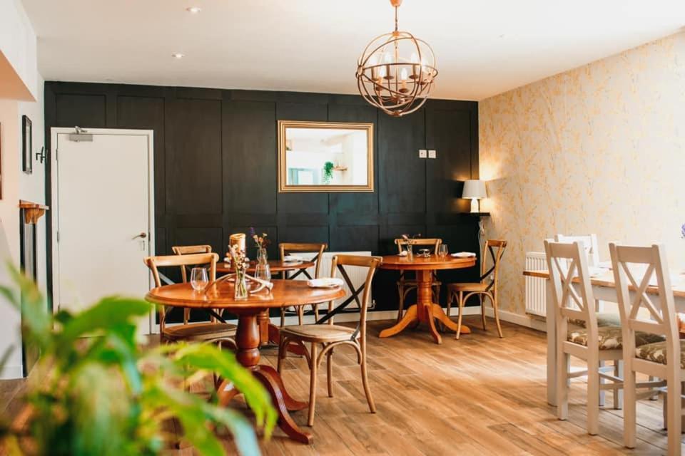 Jt Abergwaun Hotel Fishguard Eksteriør bilde